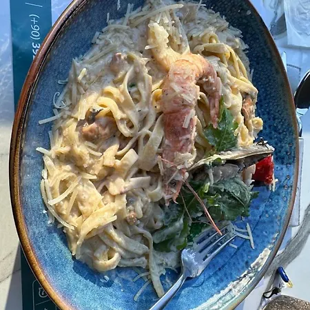 Courtyard Long 2-bedroom Lux *