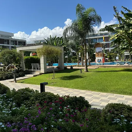 Courtyard Long 2-bedroom Lux *