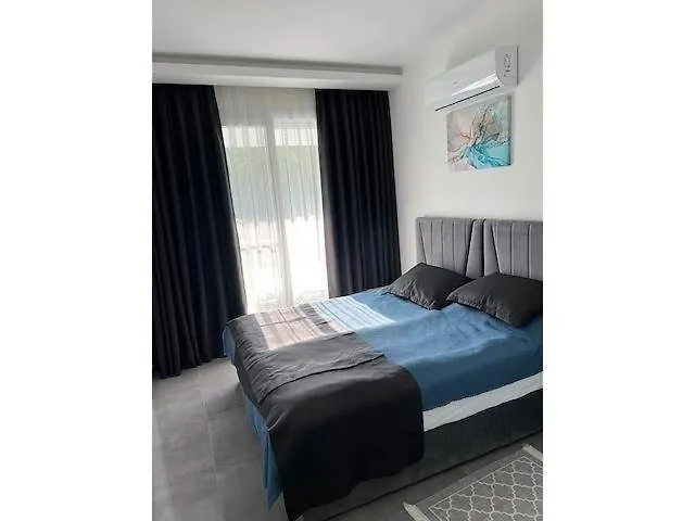 Courtyard Long 2-bedroom Lux