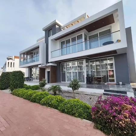 Four Seasons Life - Diamond Street - Sea Star 11B Apartment