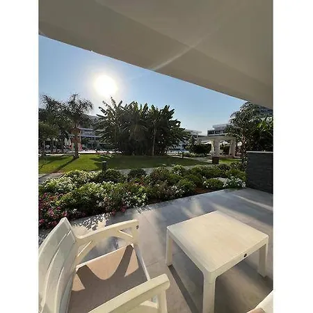 Courtyard Long 2-bedroom Lux *