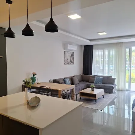 Courtyard Long 2-bedroom Lux * Perivolia tou Trikomou