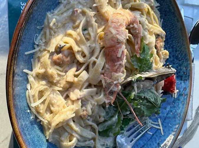 Courtyard Long 2-bedroom Lux *