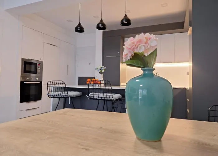 Διαμέρισμα Courtyard Long 2-bedroom Lux *