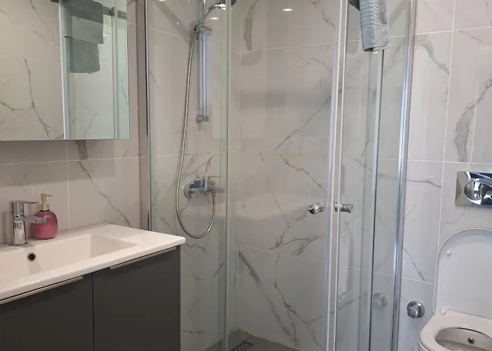 Διαμέρισμα Courtyard Long 2-bedroom Lux